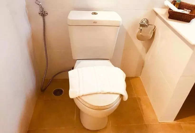 Hotelli Khung City