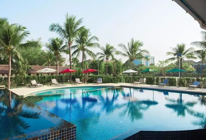 Hotelli Khung City