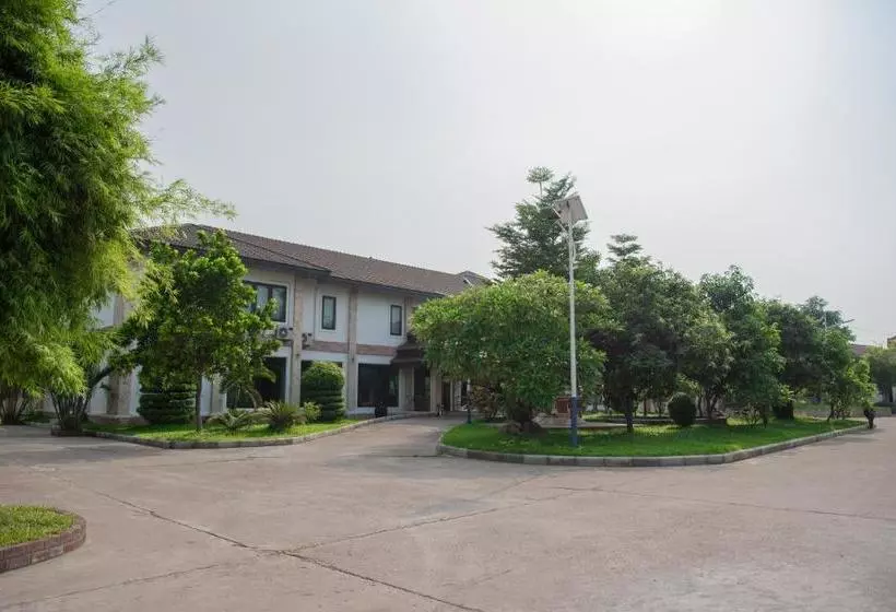 Hotelli Khung City