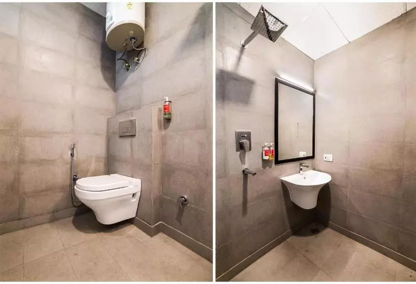 ホテル Oyo Townhouse 248 Uc Pankha Road