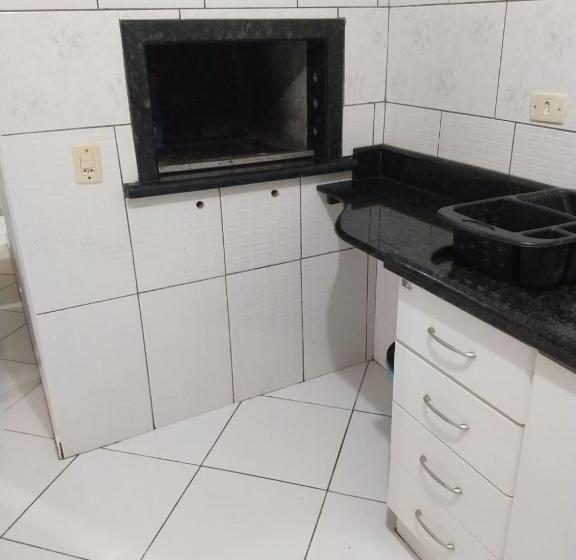 펜션 Suítes Econômica 250 Metros Do Mar