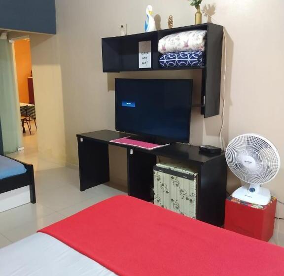 펜션 Suítes Econômica 250 Metros Do Mar