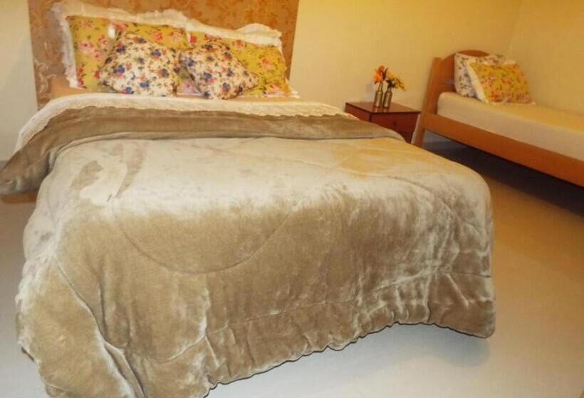 펜션 Suítes Econômica 250 Metros Do Mar