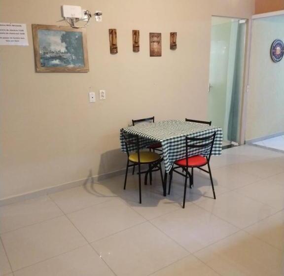 펜션 Suítes Econômica 250 Metros Do Mar