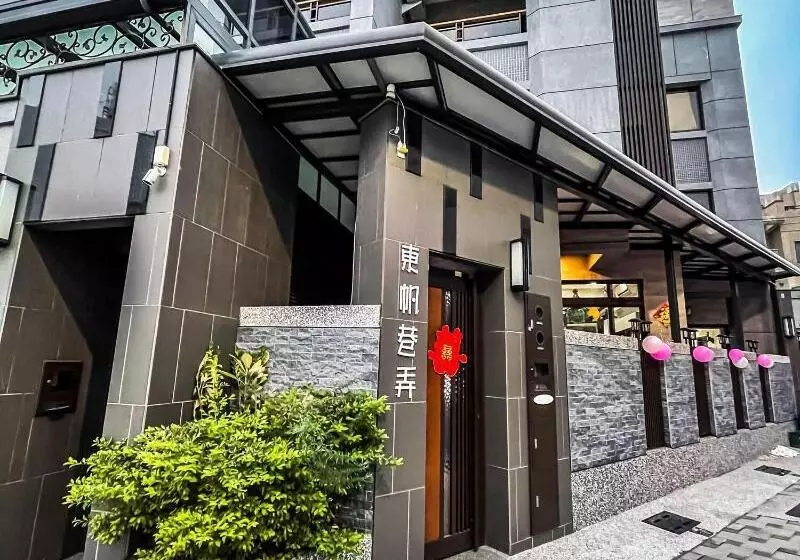 تختخواب و صبحانه Donggang Homestay Dongfan