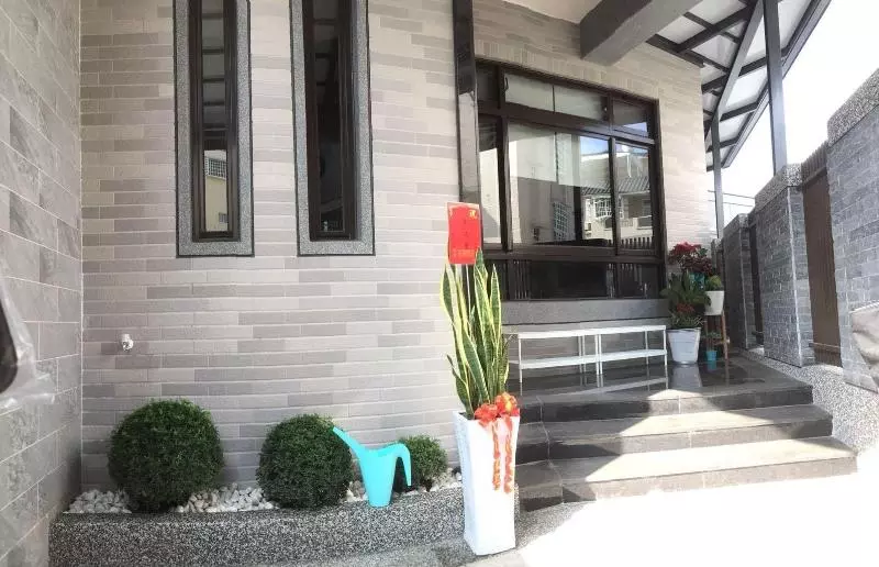 تختخواب و صبحانه Donggang Homestay Dongfan