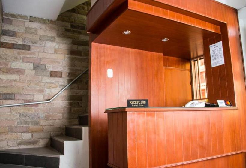 فندق Hostal Vasco