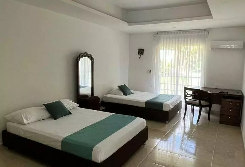 Aw Hotel Acawa Resort & Piscina