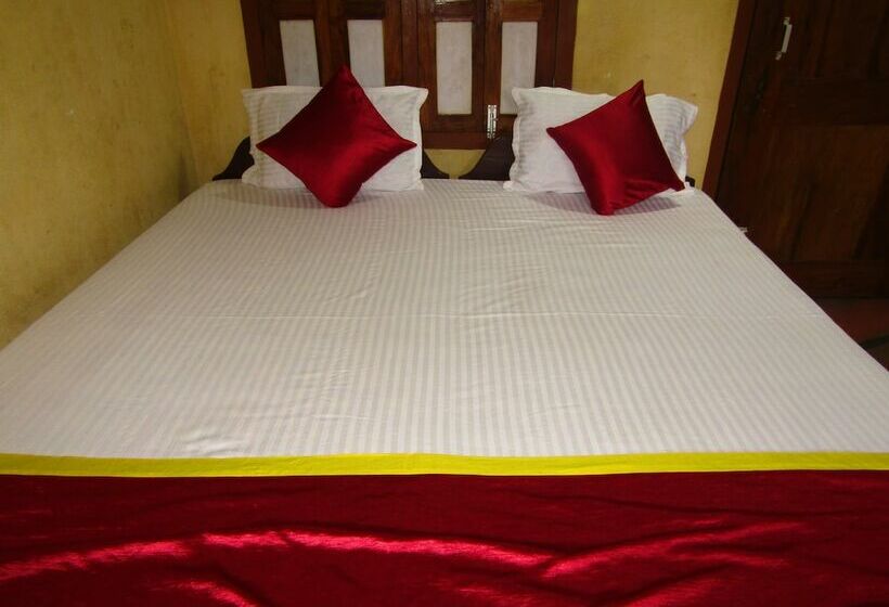 Отель Goroomgo Annapurna Bhakta Niwas Puri