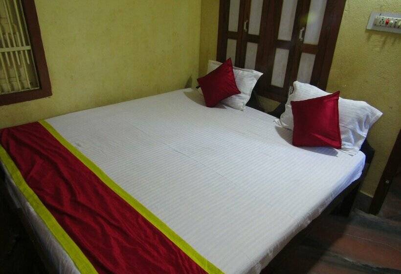 Отель Goroomgo Annapurna Bhakta Niwas Puri