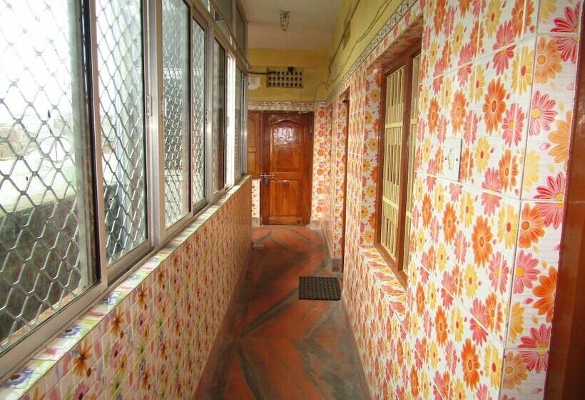 Отель Goroomgo Annapurna Bhakta Niwas Puri