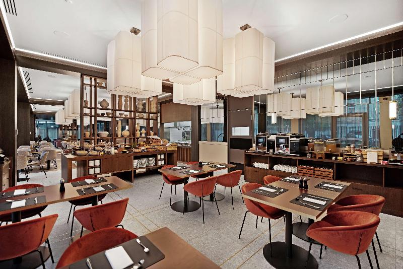 هتل Hilton Garden Inn Vilnius City Centre