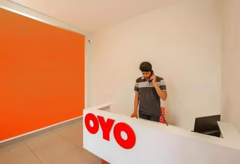 ホテル Oyo 26679 Jk Inn