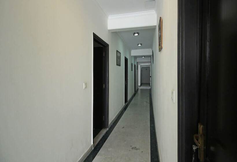 Hotel Oyo 5741 Grand Highway