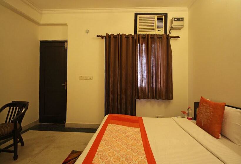 Hotel Oyo 5741 Grand Highway