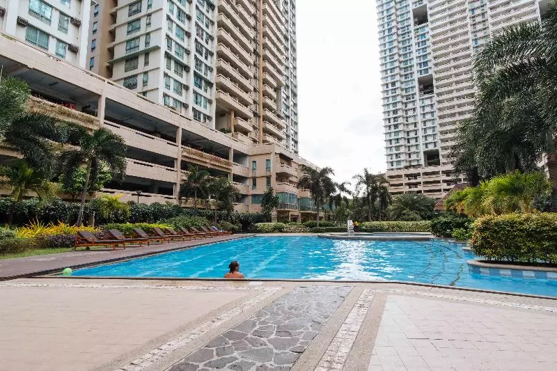 ホテル Reddoorz Premium @ Tivoli Mandaluyong