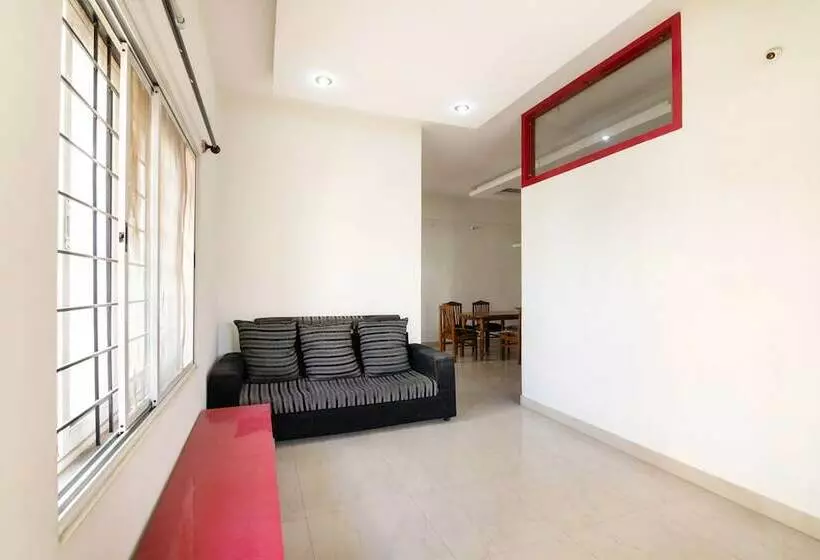 Hotelli Sri Sai Inn Budget