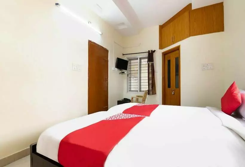 Hotelli Sri Sai Inn Budget