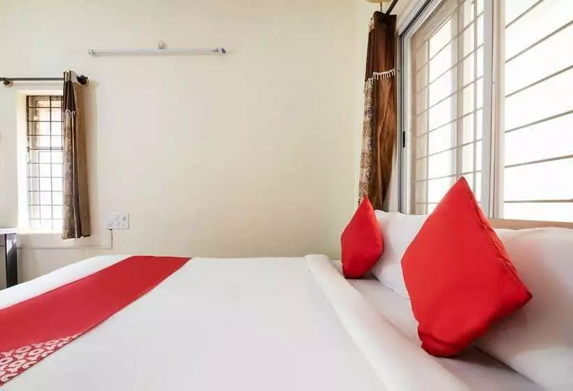 Hotelli Sri Sai Inn Budget