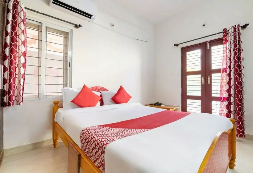 Hotelli Sri Sai Inn Budget