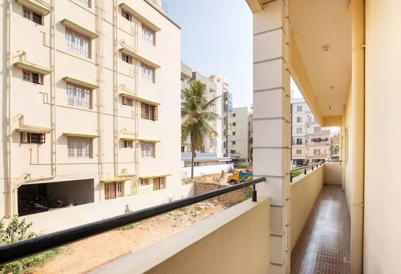 Hotelli Sri Sai Inn Budget