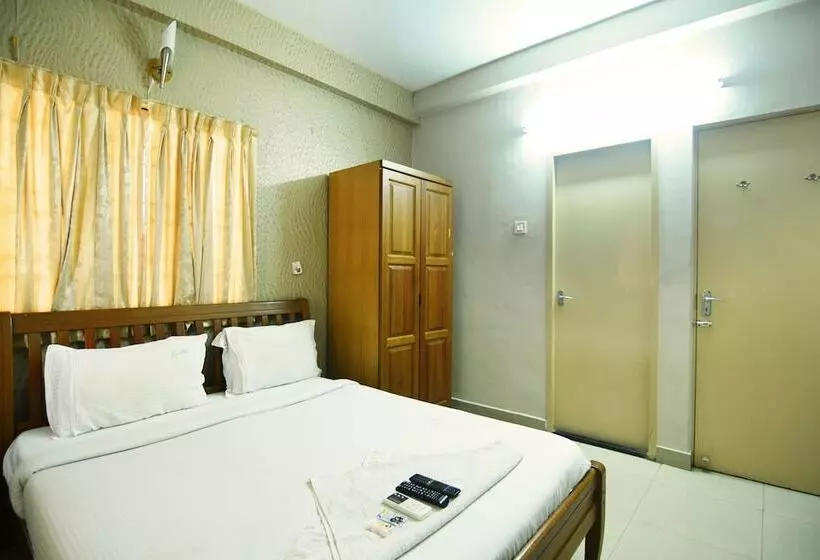 هتل Ulo Green Apple Inn Omr