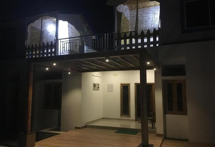 پانسیون Bleu & Blanc