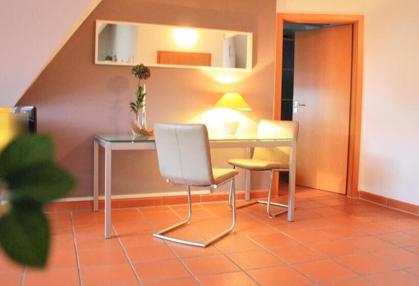 펜션 D & S Hotel & Ferienwohnungen