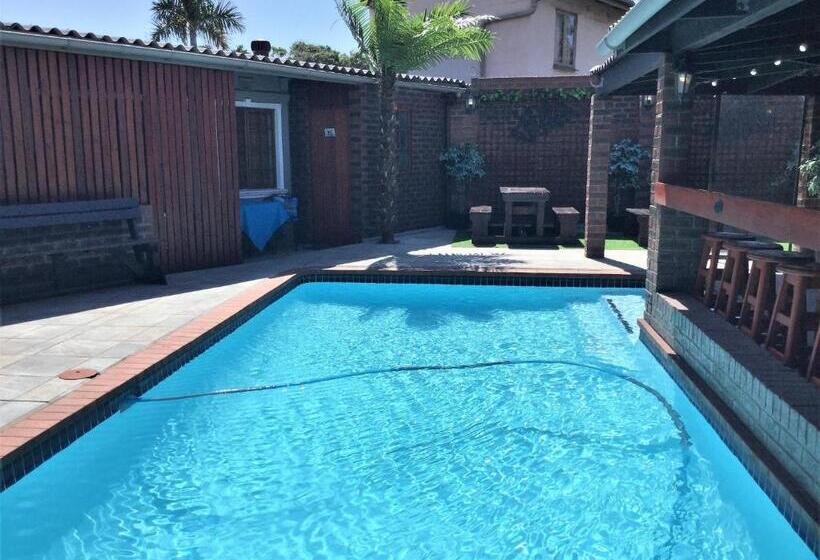 פנסיון The Travel Inn Durban