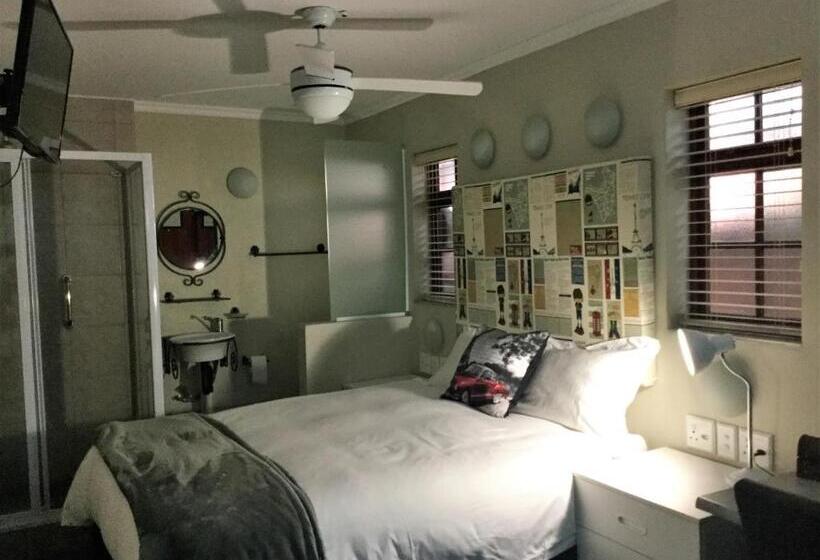 פנסיון The Travel Inn Durban