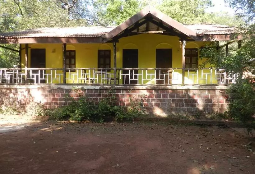 Lomakeskus Sayeban