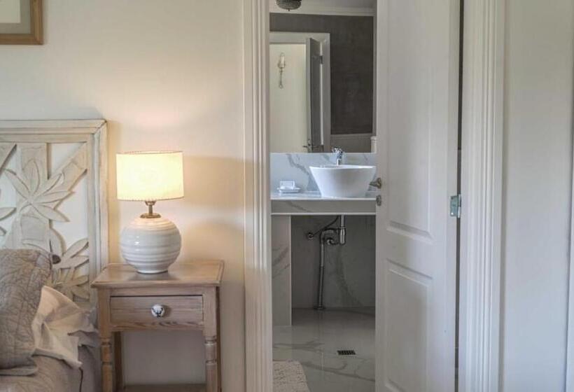 تختخواب و صبحانه La Aguada