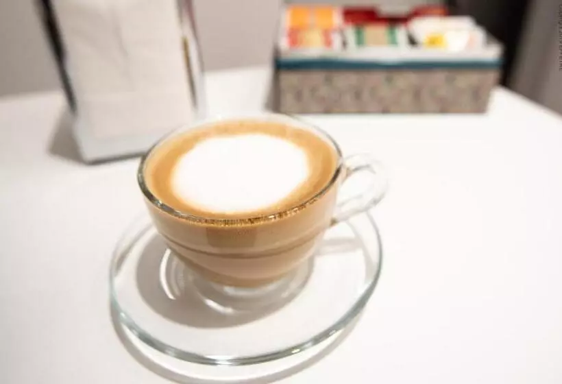 تختخواب و صبحانه La Meridiana