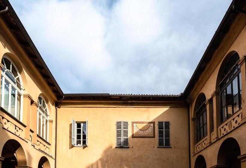 تختخواب و صبحانه La Meridiana