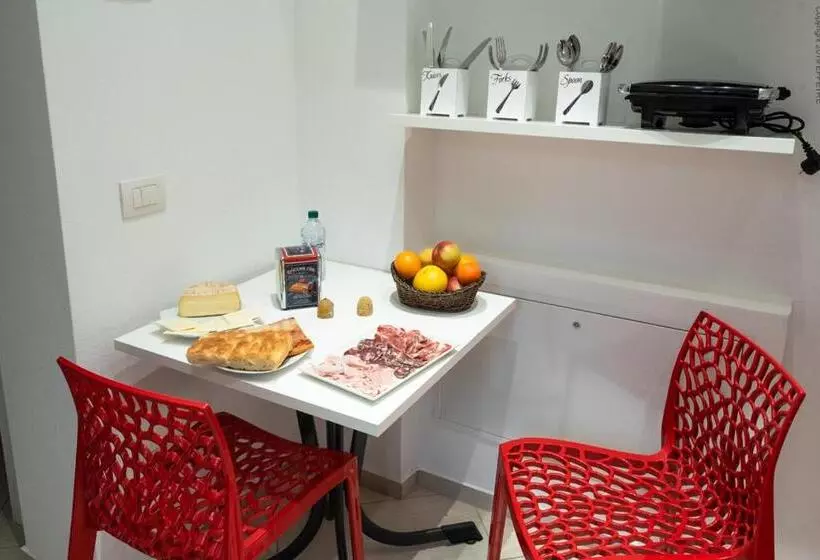 تختخواب و صبحانه La Meridiana