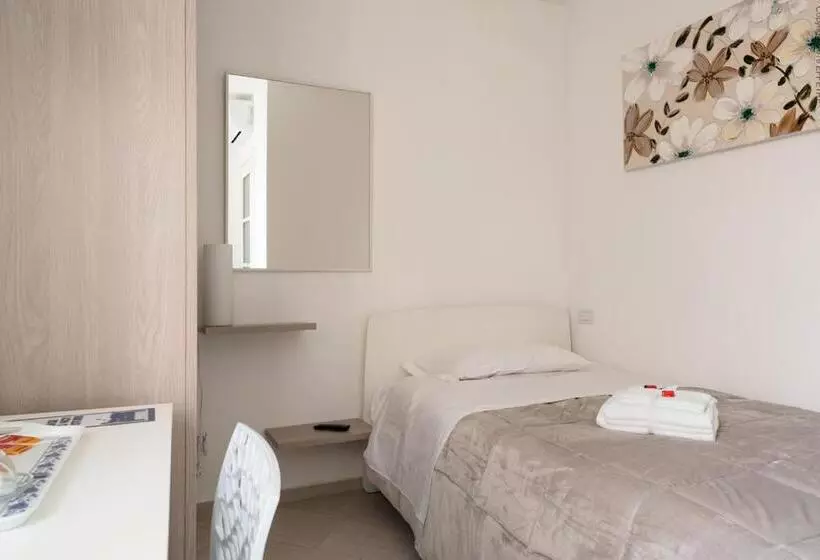 تختخواب و صبحانه La Meridiana