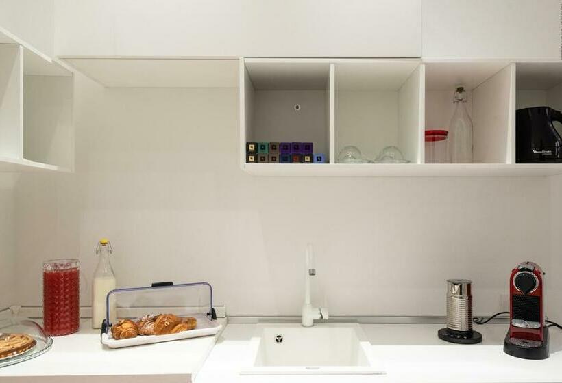 تختخواب و صبحانه La Meridiana