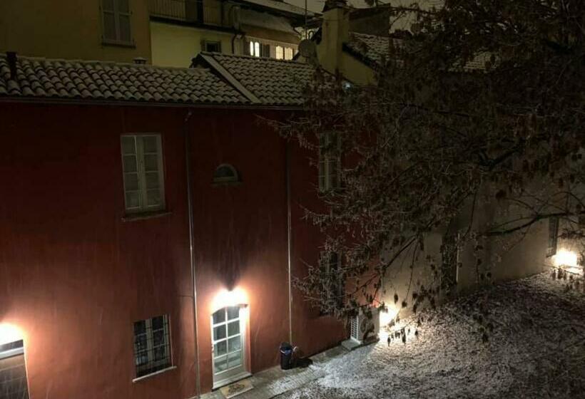 تختخواب و صبحانه La Meridiana