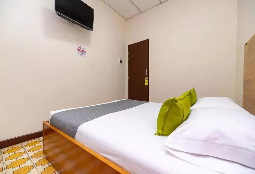 Hotelli Ayenda Skall 1319