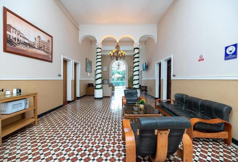 هتل Ayenda Skall 1319