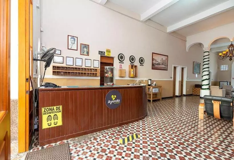 Hotelli Ayenda Skall 1319