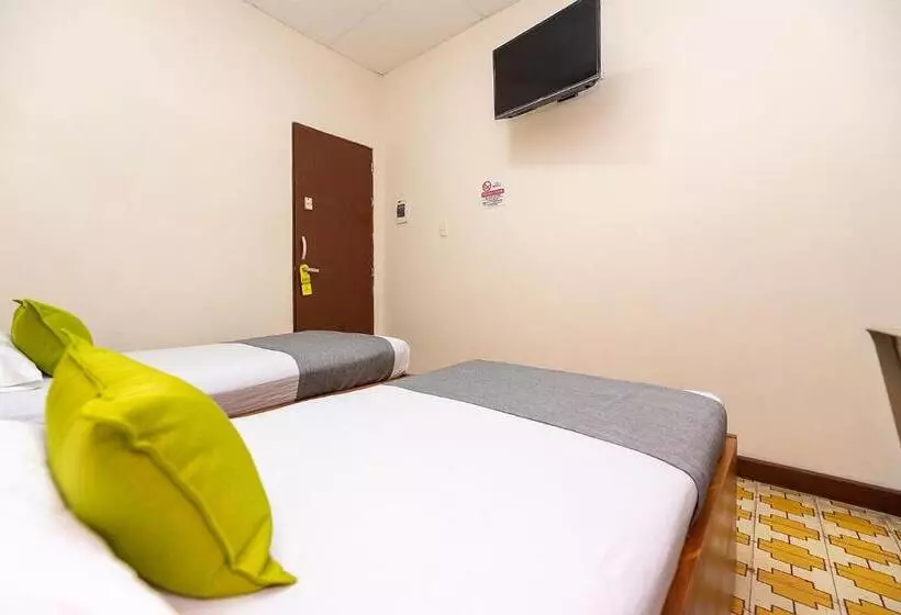 Hotelli Ayenda Skall 1319