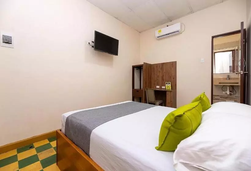 Hotelli Ayenda Skall 1319