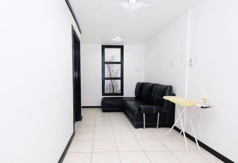 فندق Tawaquf Inn By OYO Rooms