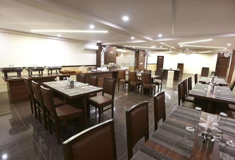 Hotell Luxura, Ahmedabad