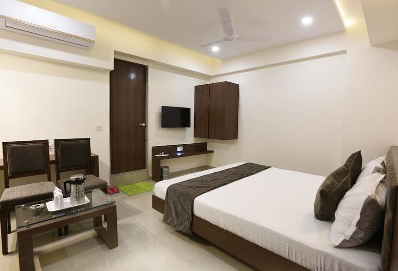 Hotell Luxura, Ahmedabad