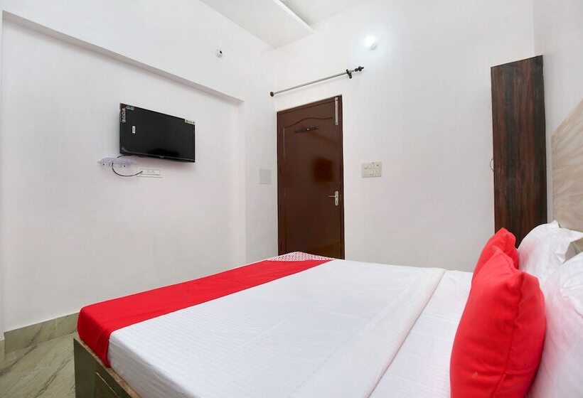 Hotel Oyo 24666 Samar Residency