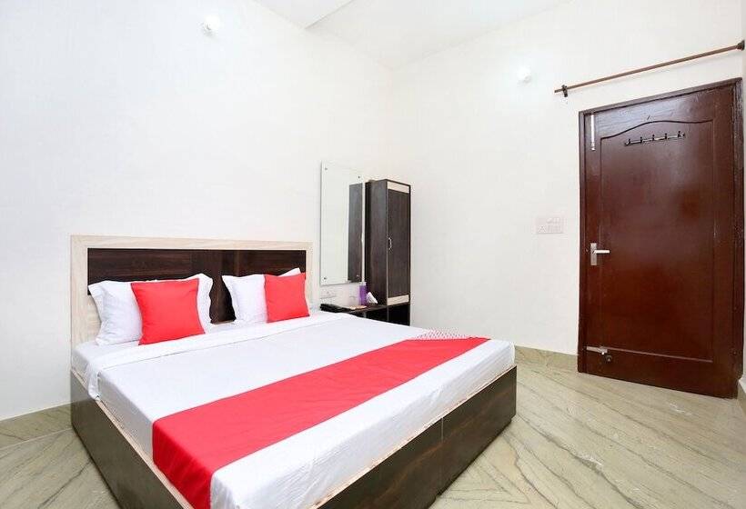 Hotel Oyo 24666 Samar Residency
