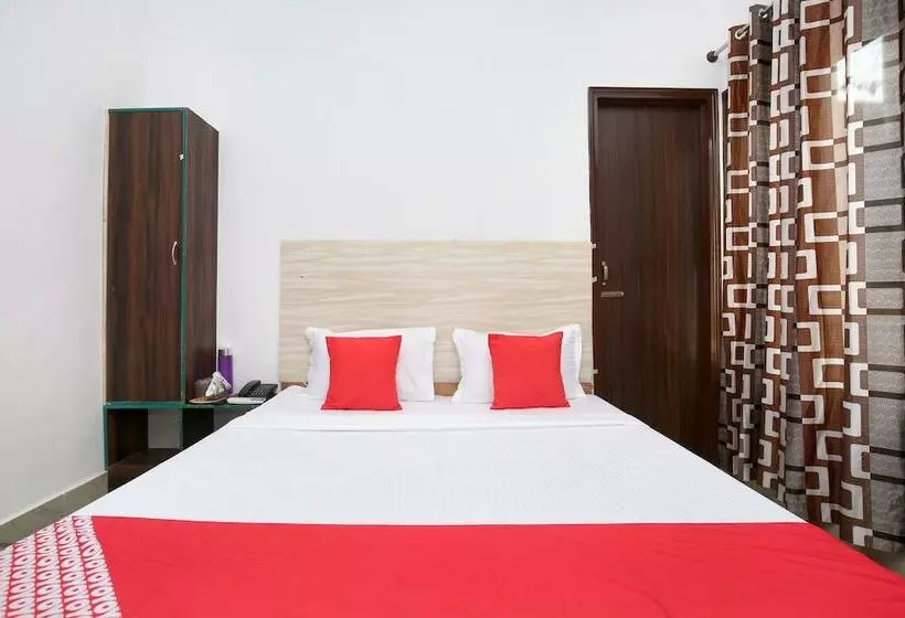 هتل Oyo 24666 Samar Residency