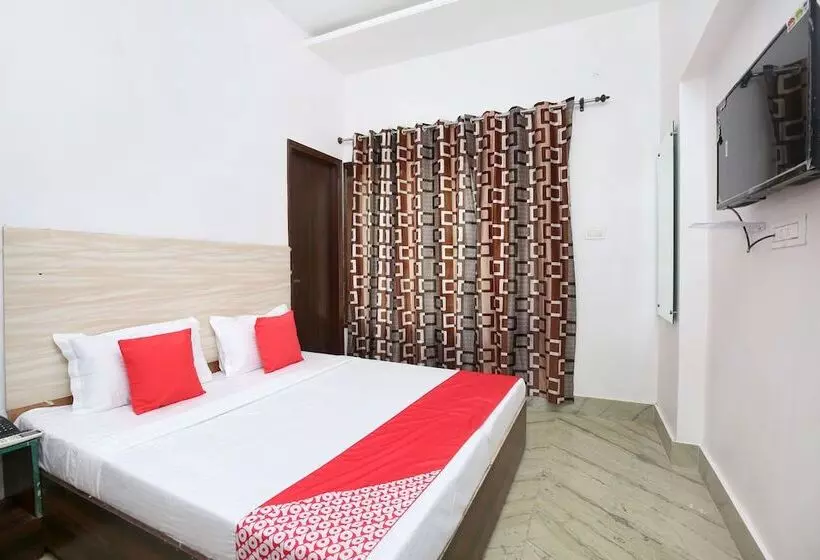 هتل Oyo 24666 Samar Residency